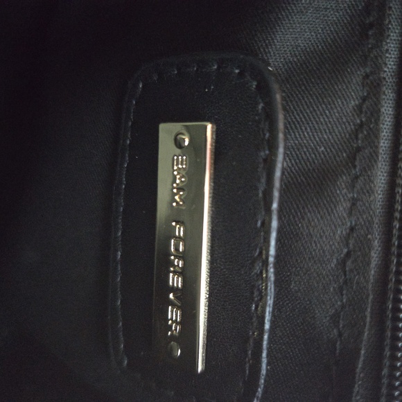 Chinese Take Out Vinyl Purse with Shoulder Chain Gold - Picture 4 of 7